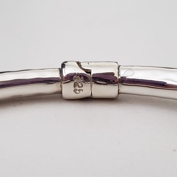 925 Sterling Silver Hammered Bypass Cuff Bracelet - Picture 10 of 10